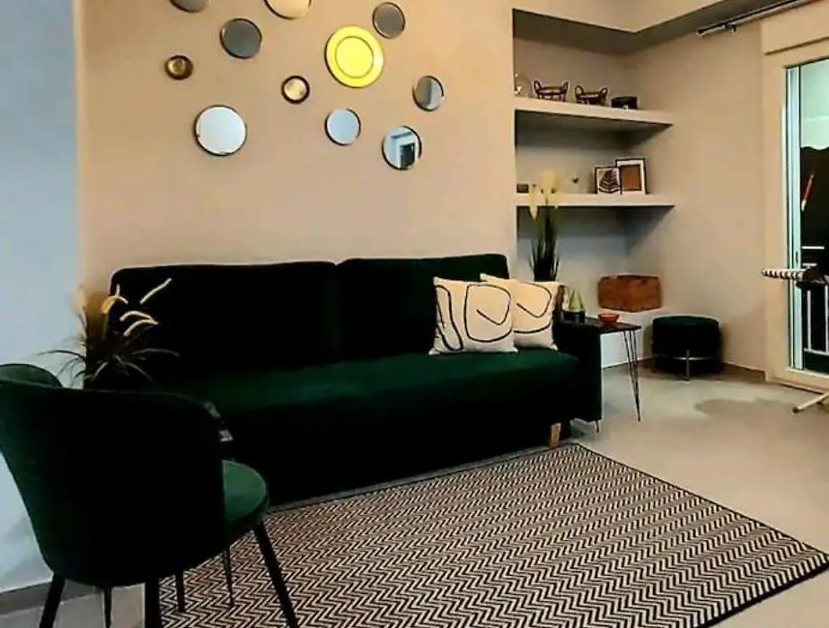 Luxury Apartment Close To Metro-1